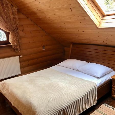 Hotel Dykyi Med Tatariv Bagian luar foto