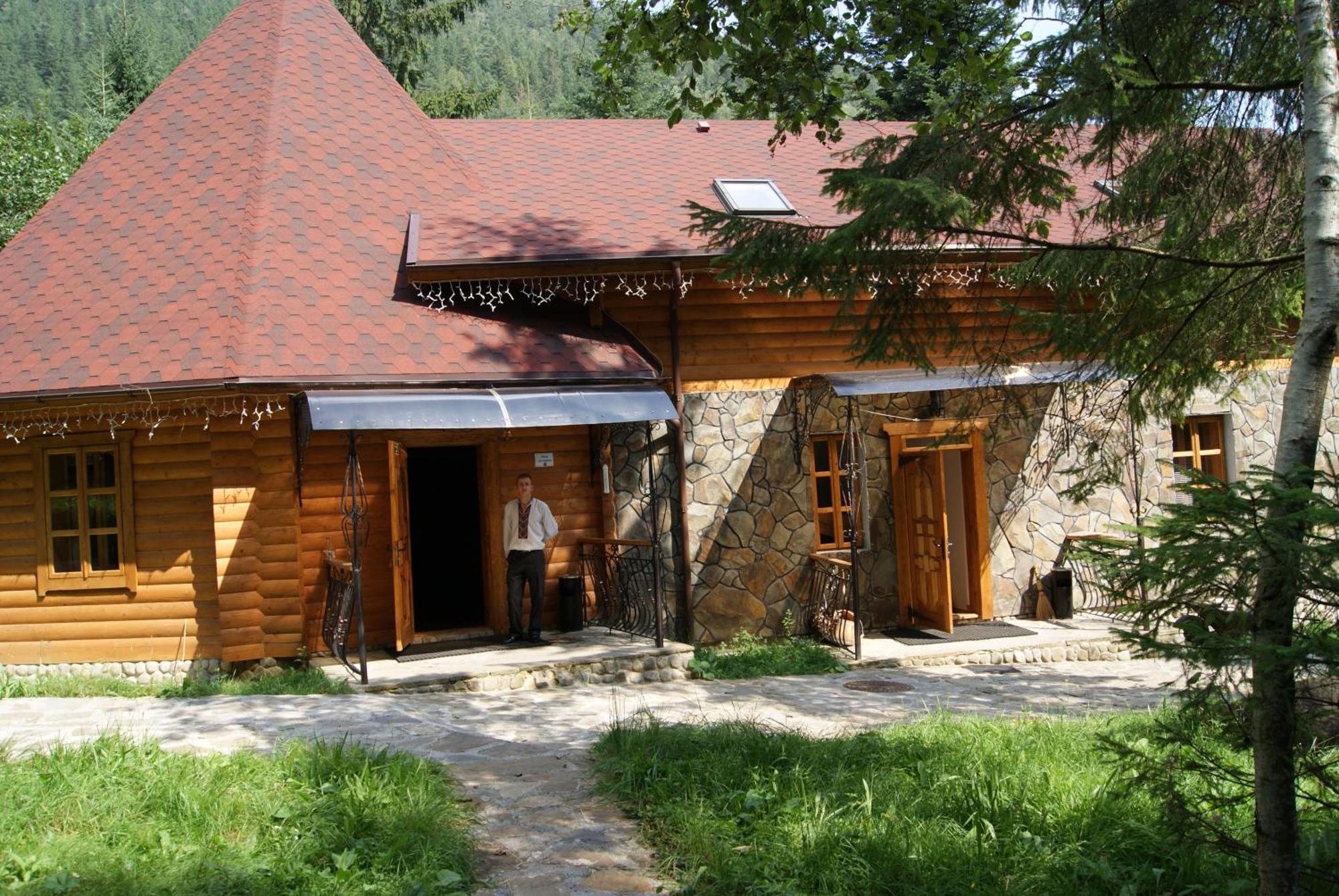 Hotel Dykyi Med Tatariv Bagian luar foto