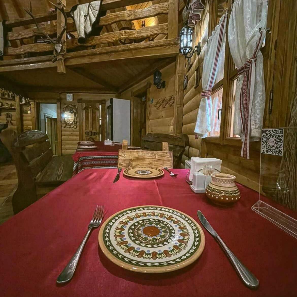 Hotel Dykyi Med Tatariv Bagian luar foto