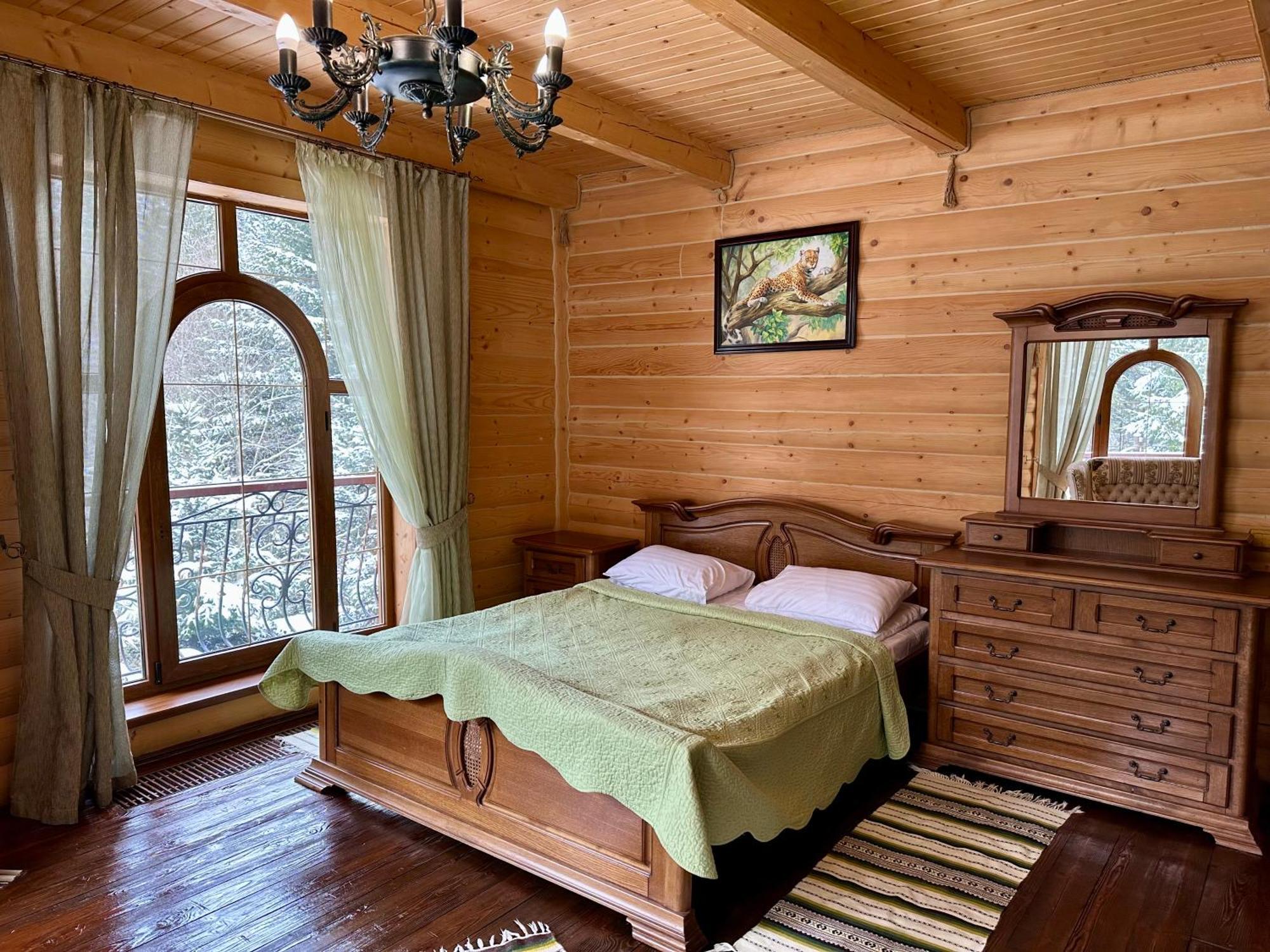 Hotel Dykyi Med Tatariv Bagian luar foto