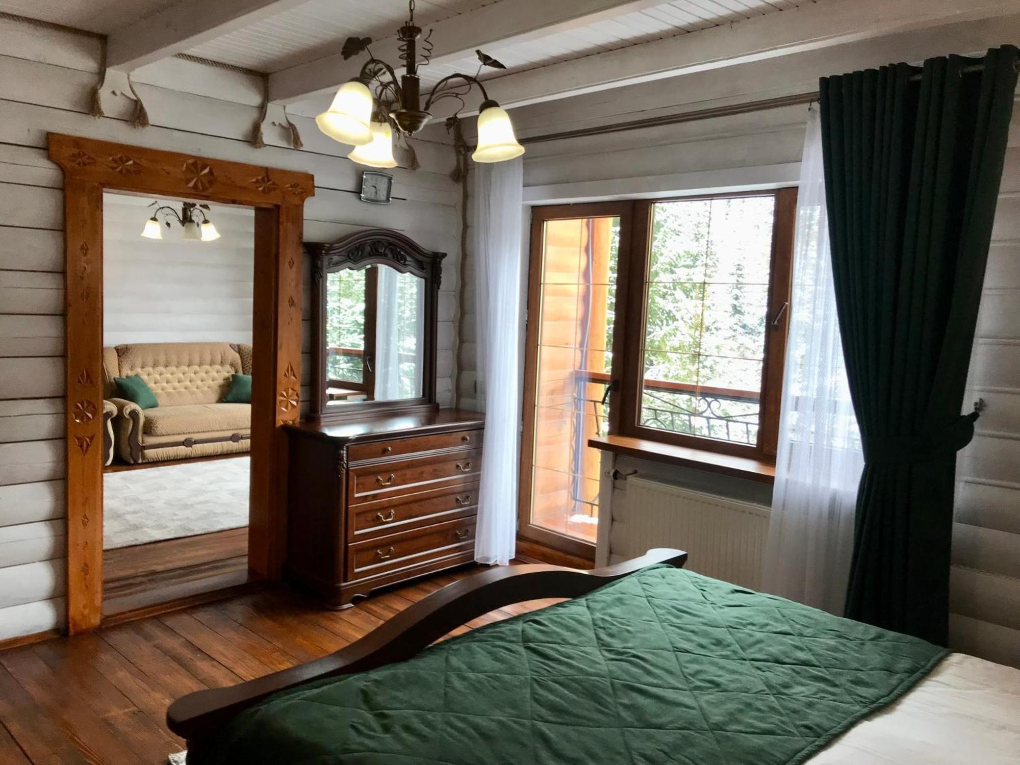 Hotel Dykyi Med Tatariv Bagian luar foto