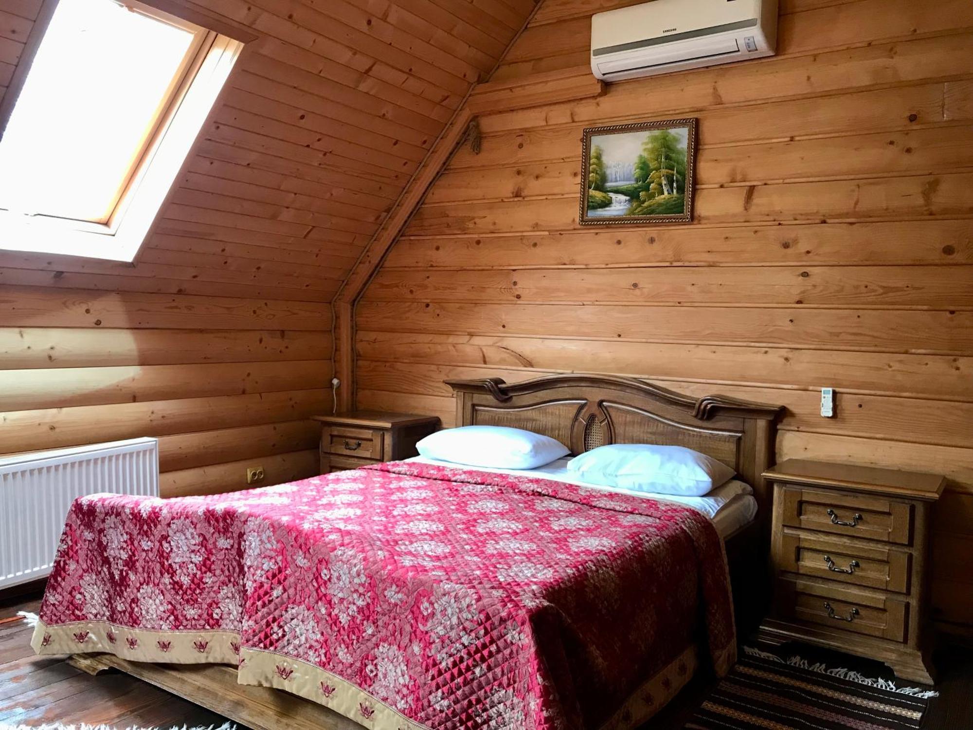 Hotel Dykyi Med Tatariv Bagian luar foto