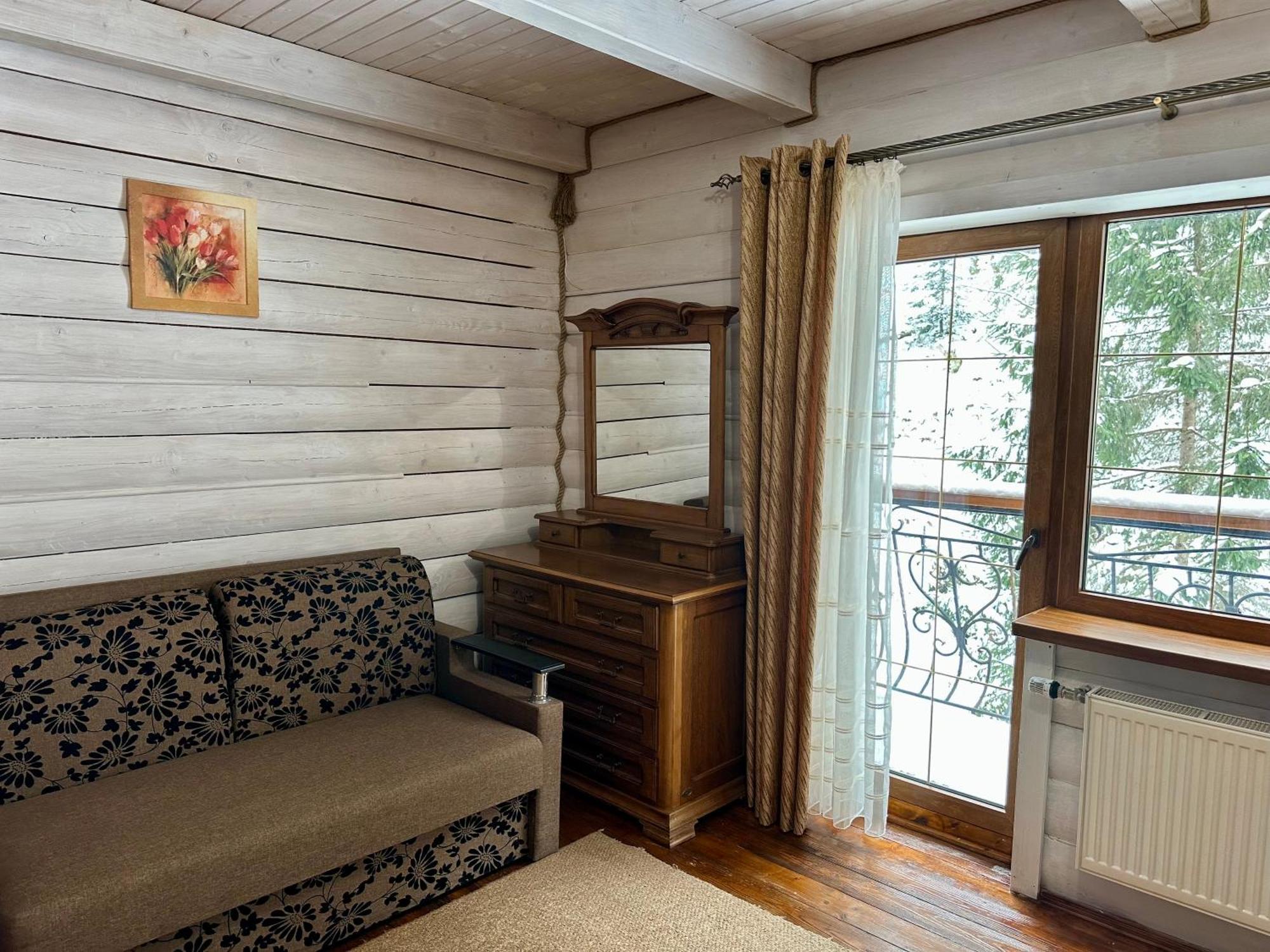 Hotel Dykyi Med Tatariv Bagian luar foto